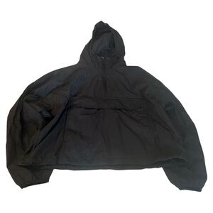 H&M move black windbreaker pullover black jacket front pocket hooded